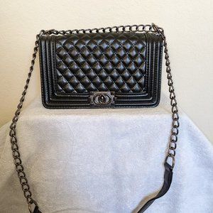 The Vogue Boutique -  purse